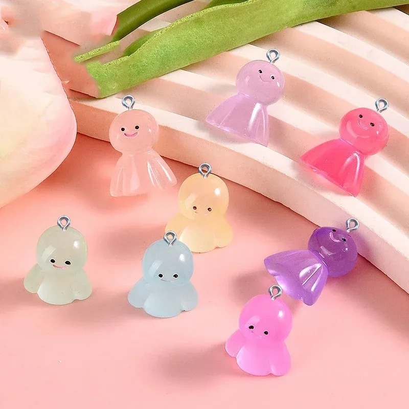 Resin Art Craft - 10Pcs Glow In Dark Cartoon Doll