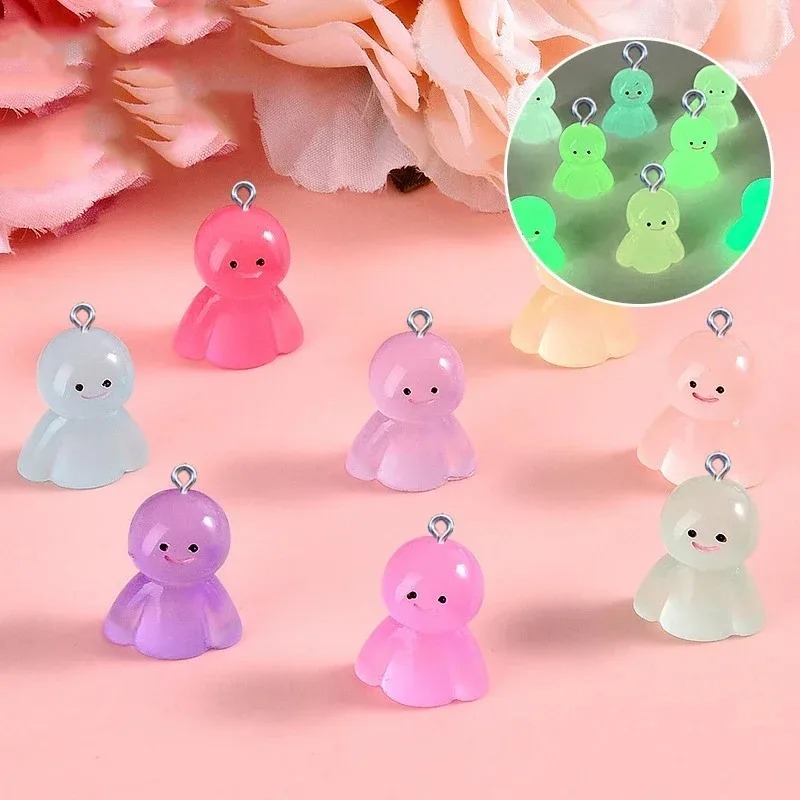 10Pcs Glow In Dark Cartoon Dol - Resin Art Craft recension och pris