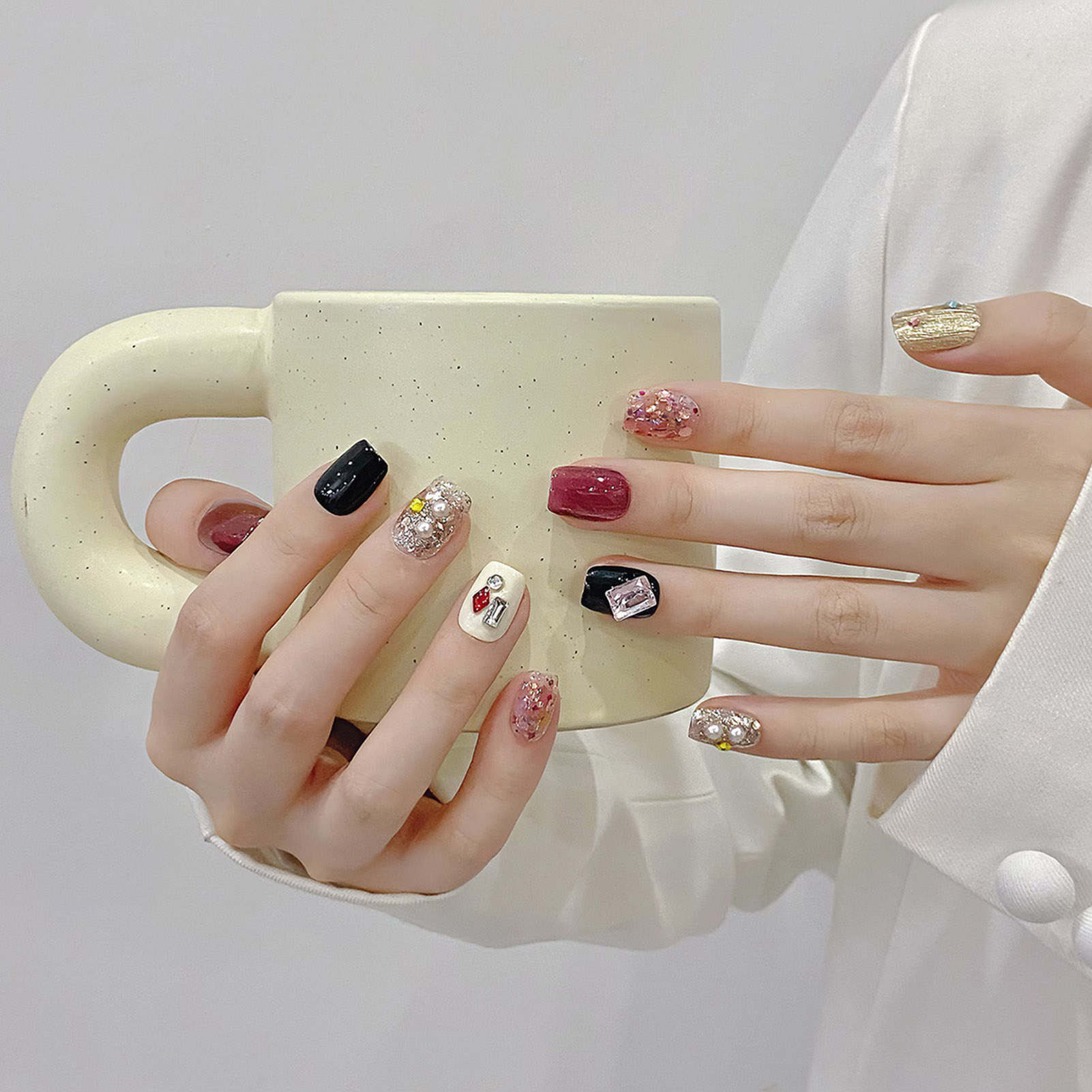 Handmade Press on Nails Glitte - Resin Art And Deco recension och pris